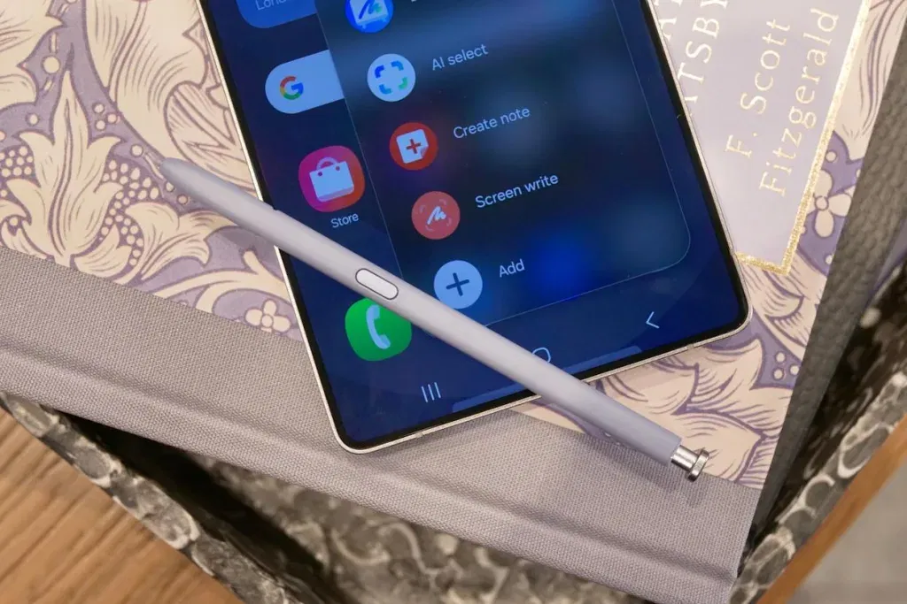 S Pen 2 1 Samsung May Ditch Built-In S Pen to Boost Battery Life