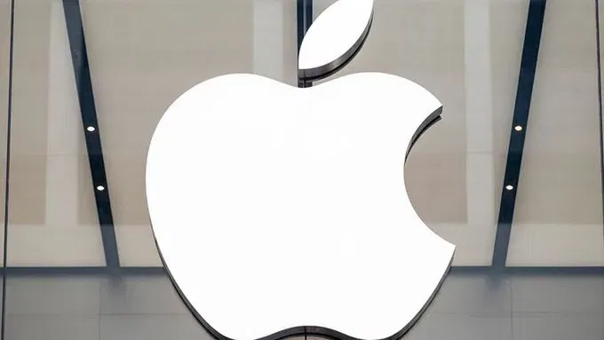 Vv vKceg Apple Foldable iPhone to Feature Under-Screen Camera, But May Skip Face ID, Says Tipster