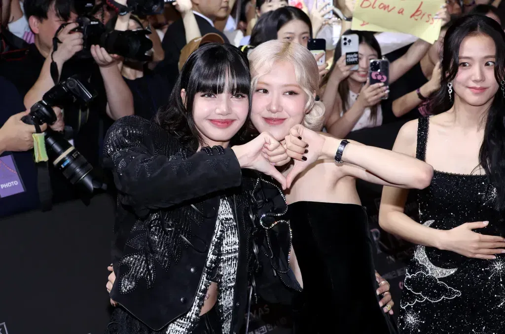 image 419 png BLACKPINK Coachella 2025 Reunion: Jennie, Rosé, and Lisa Steal the Show