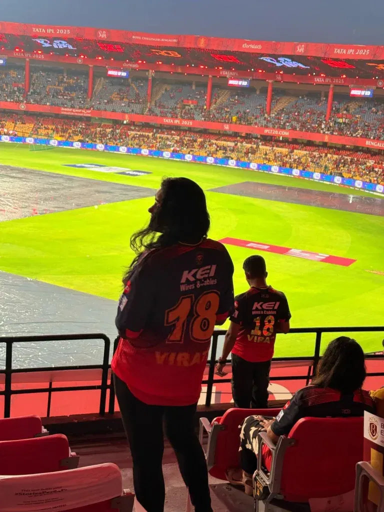 image 853 RCB vs PBKS IPL 2025: Rain Delays and Super Clash Hangs at Chinnaswamy Stadium​