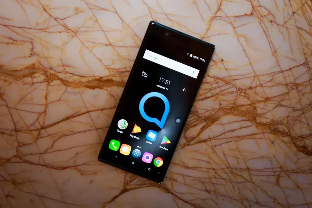 Alcatel v3 ultra 1