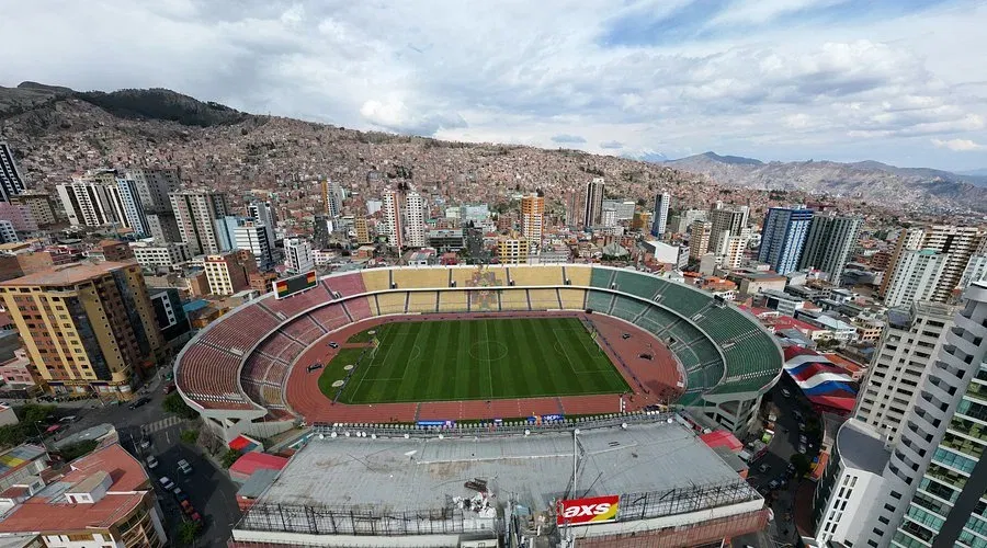 Estadio hernando siles (bolivia)