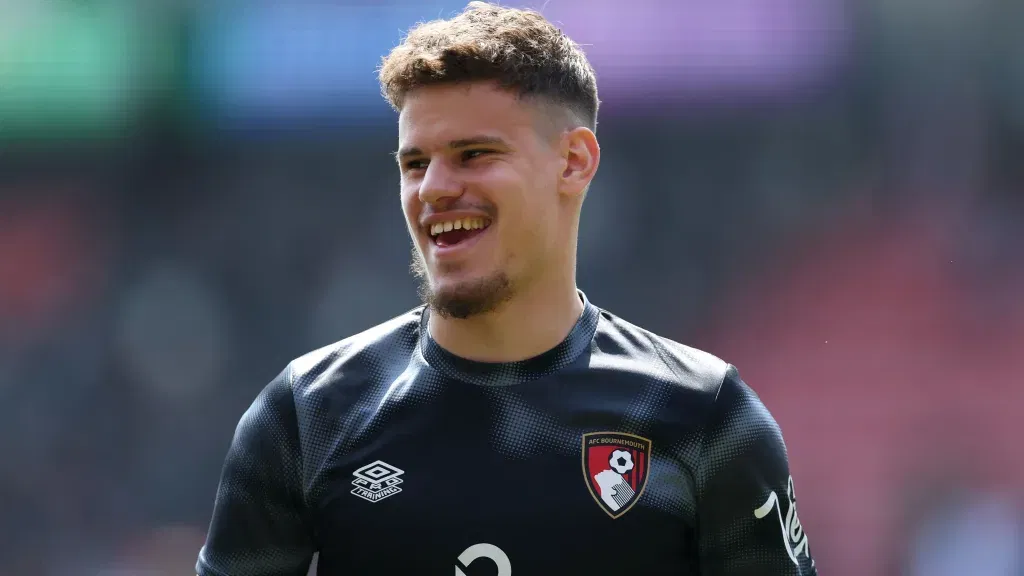 Liverpool sign milos kerkez
