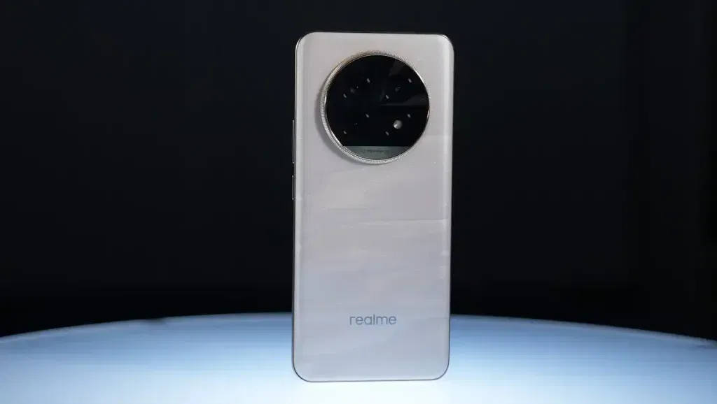 Realme 15 pro 3