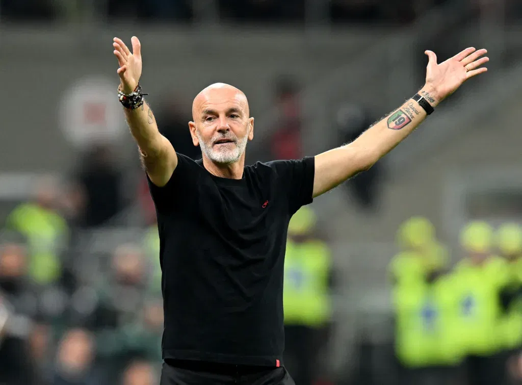 Serie a ac milan v juventus
