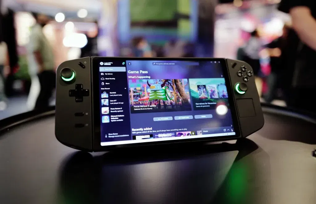 Xbox handheld 2