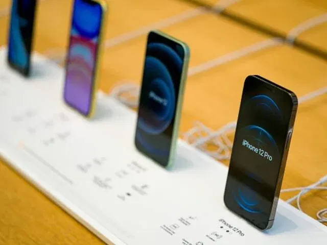 Iphone oled panel 3