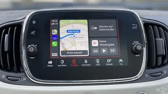 CarPlay Video Feature: Apple Transforms In-Car Entertainment