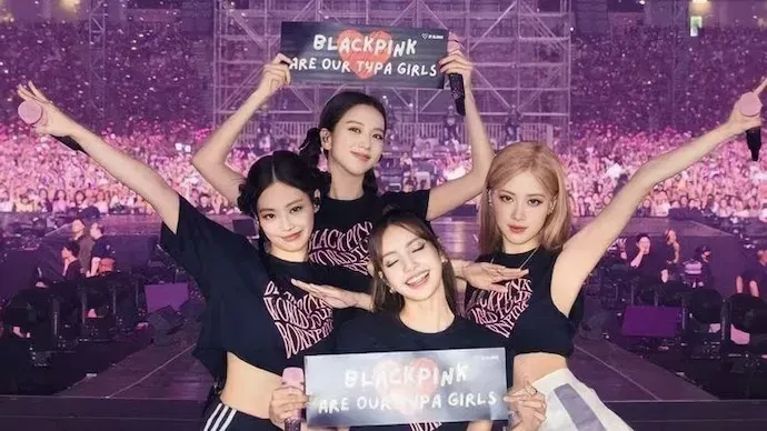 BLACKPINK 