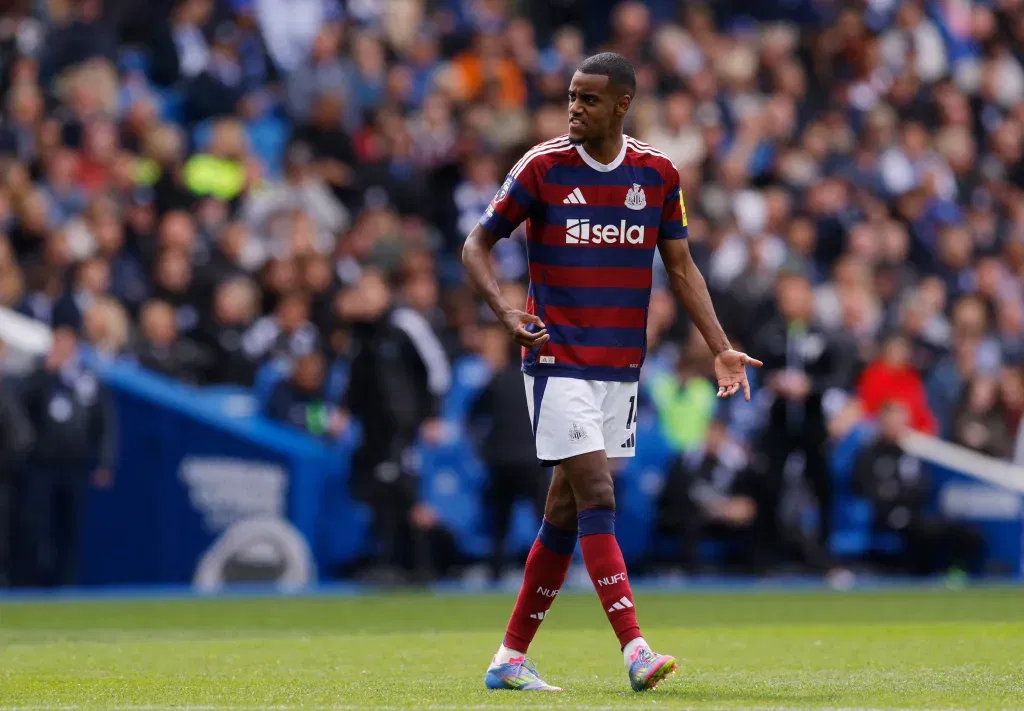 Alexander isak to leave newcastle united