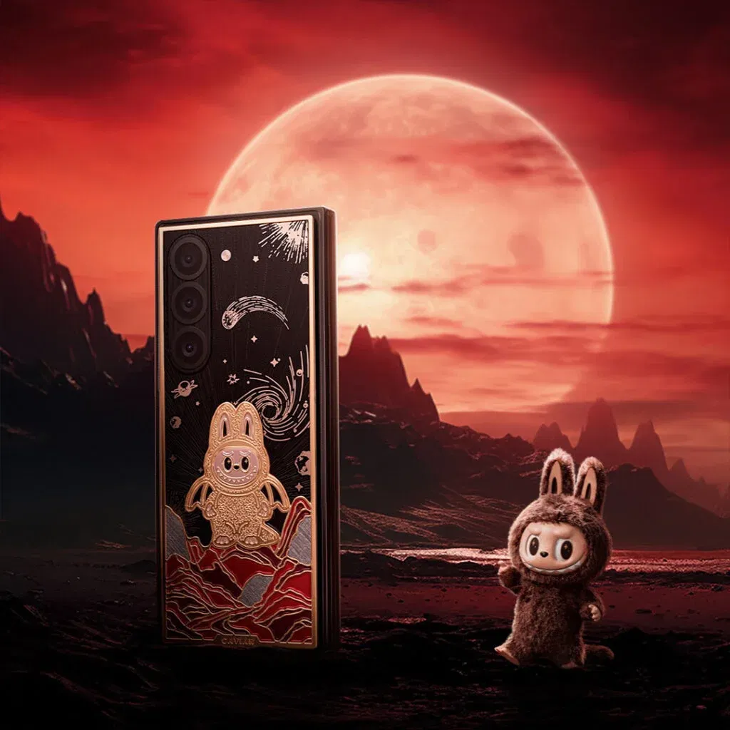 Caviar galaxy z fold 7 3