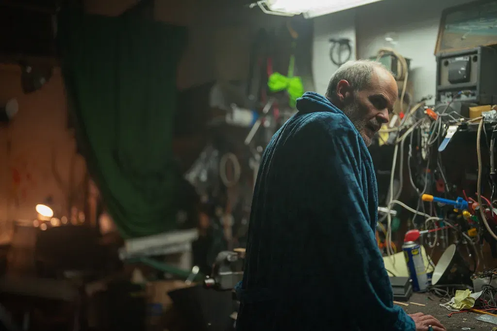 Night always comes trailer