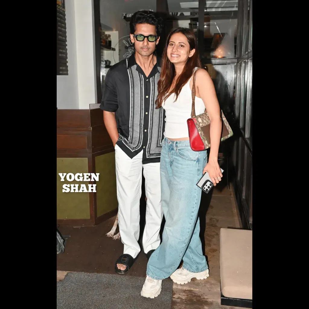 Ravi dubey with wife sargun mehta
