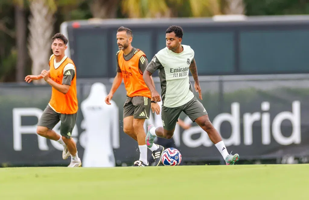 Bayern Munich Eye Rodrygo in €65m Move After Jamal Musiala Injury Setback