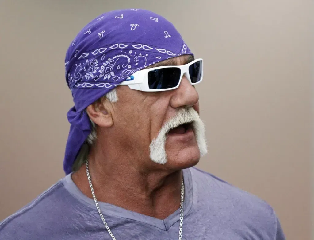 Wwe's hulk hogan passes away at 71
