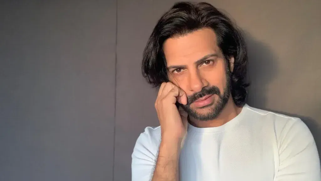  Karan Veer Mehra