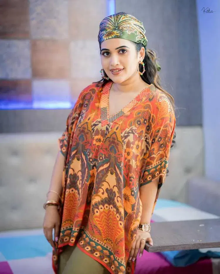 Sravanthi Chokkarapu