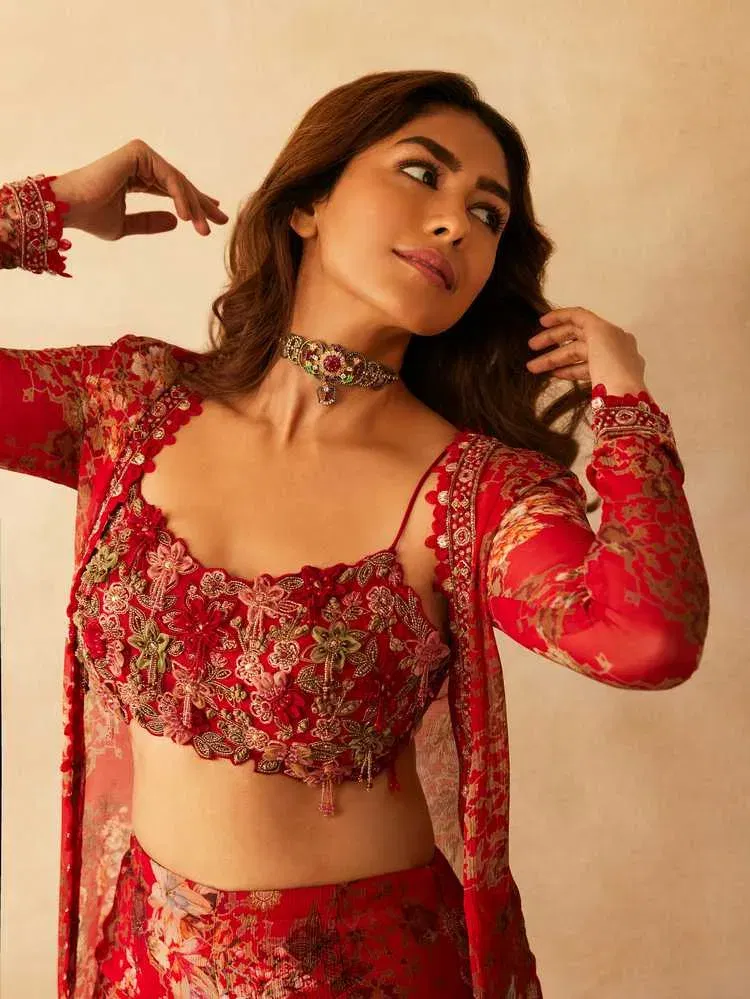 Mrunal Thakur