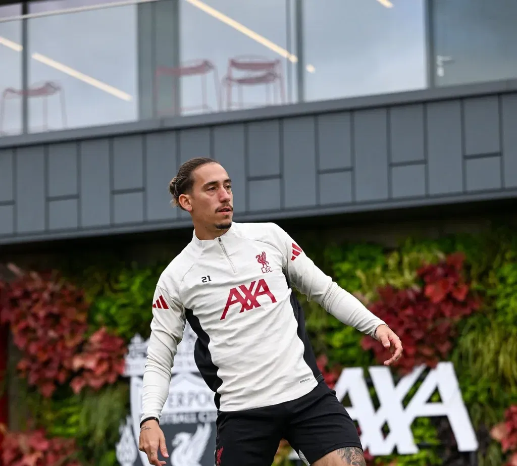 As roma to sign kostas tsimikas