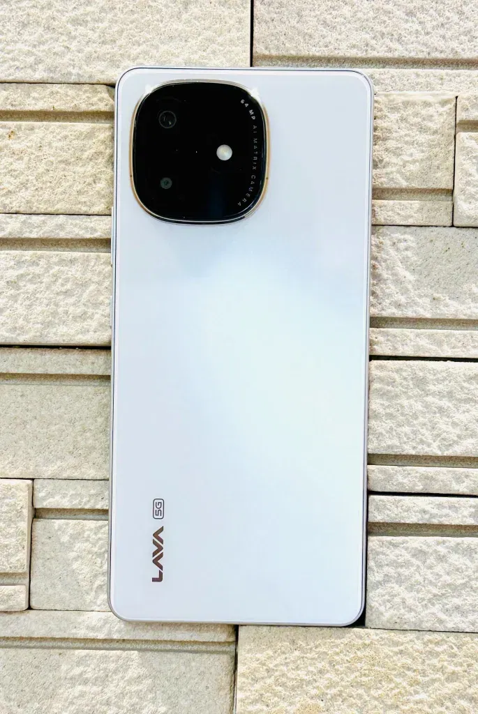 Lava play ultra 3