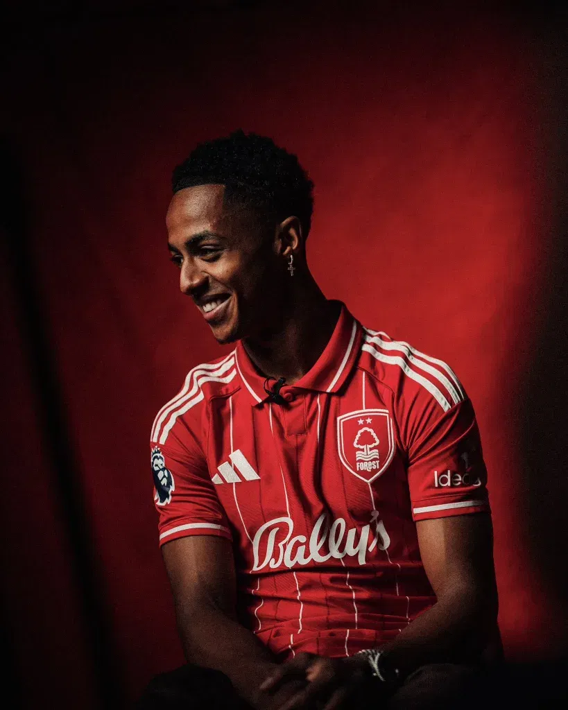 Omari hutchinson join nottingham