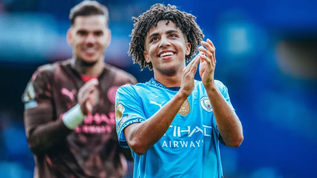 Rico lewis stays at city