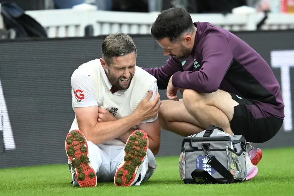 Woakes injured