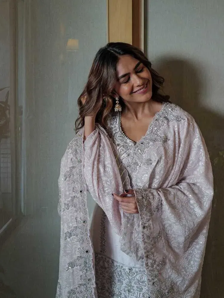 Mrunal Thakur