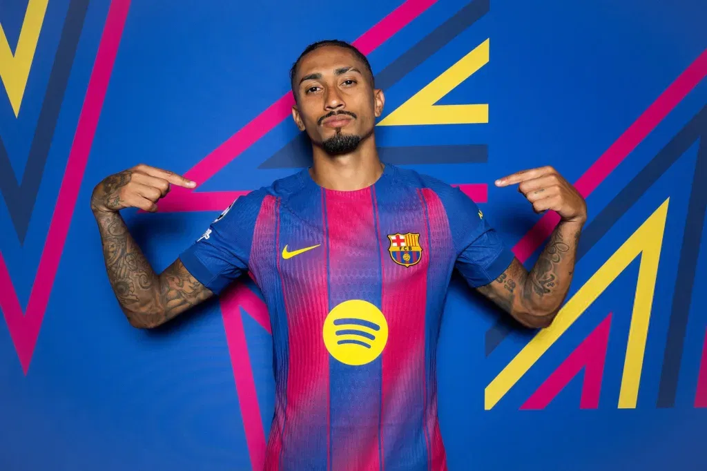 Barcelona's raphinha injured