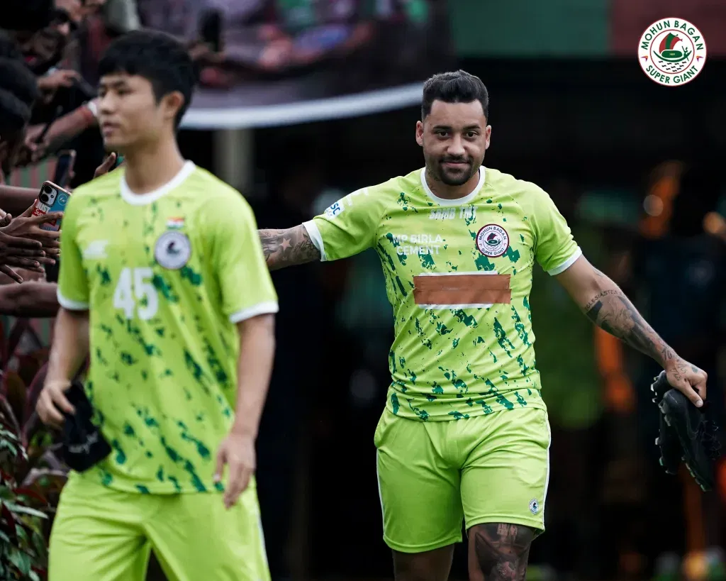 Mohub bagan sign robson robinho