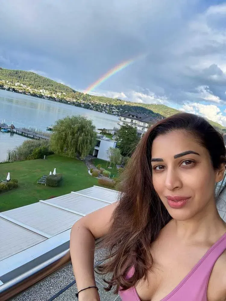 Sophie Choudry