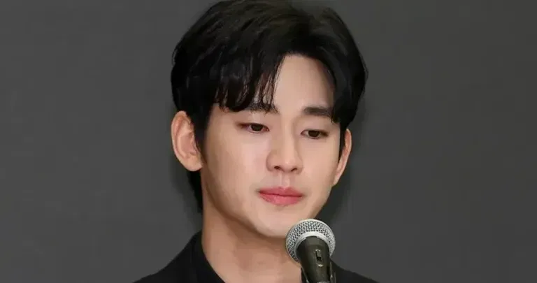 Kim Soo-hyun Releases 150 Military Letters to Deny Dating Allegations